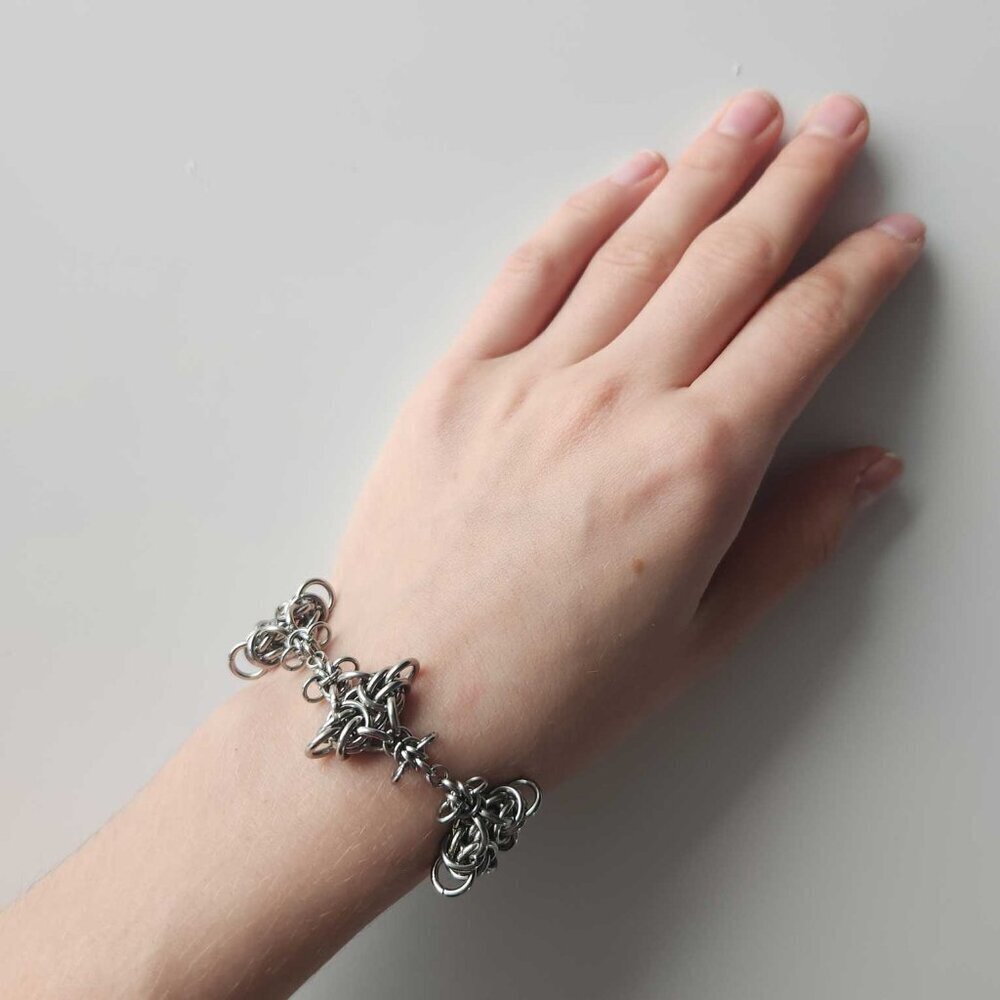 Gothic medieval style chunky silver chainmail bracelet with spikes - Picture 6 of 8